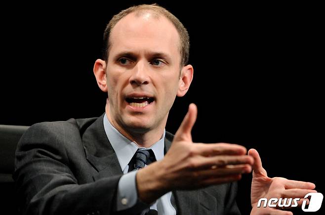 오스탄 굴스비 시카고 연은 총재 ⓒ 로이터=뉴스1 ⓒ News1 박형기 기자