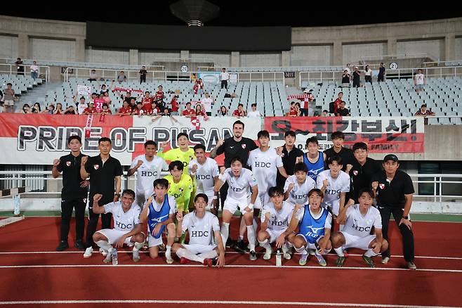 천안종합운동장/ K리그2/ 천안시티FC vs 부산아이파크/ 부산 단체/ 경기종료/ 승리 세레머니/ 승리사진/ 사진 하서영