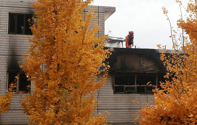 2018년 11월 9일 서울 종로구 관수동 고시원에 화재가 발생해 7명이 사망하고 12명이 다치는 인명피해가 발생했다. /조선DB