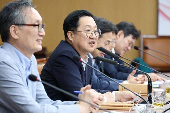 이장우 대전시장은 18일 주간업무회의를 주재하고 대전0시축제의 성과 등에 관한 소회를 밝혔다 [사진=대전시]