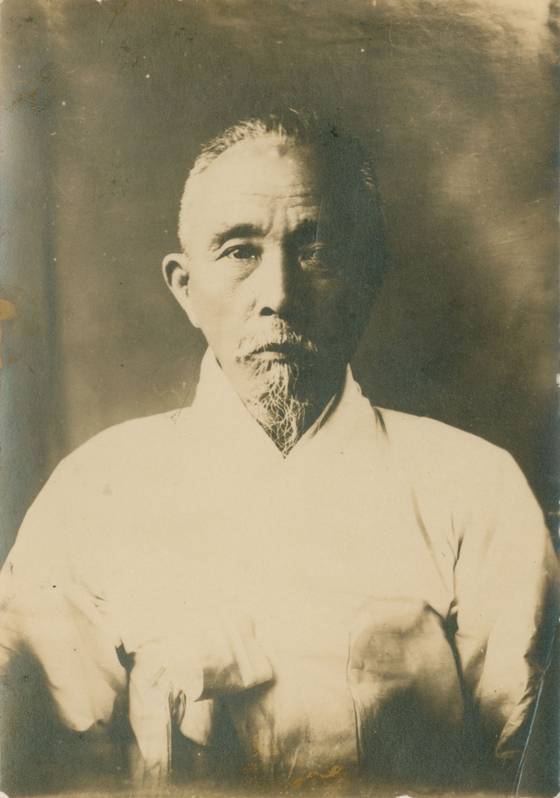 독립운동과 사회운동에 헌신한 영원한 청년, 이상재 선생 초상. [사진 독립기념관]