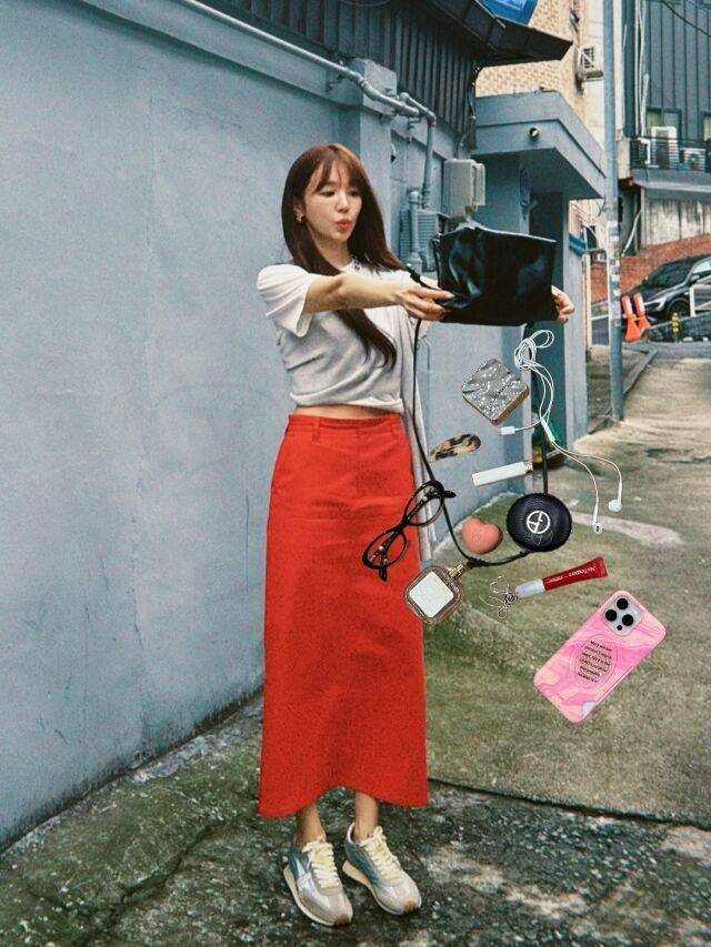 가수 겸 배우 윤은혜가 'OOTD 컷'을 공개했다. /윤은혜 소셜미디어