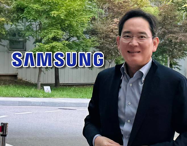 이재용 삼성전자 회장이 지난 7월 29일 강서구 서울김포비즈니스항공센터(SGBAC)를 통해 워싱턴으로 출국하고 있다. [연합, 신동윤 기자 정리]