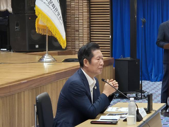 더불어민주당 정청래 대표가 경북문화관광공사 육부촌을 방문해 APEC 정상회의 성공적 개최를 강조했다./황성호 기자
