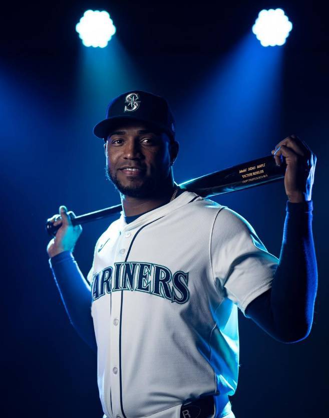 (시애틀 외야수 빅터 로블레스)