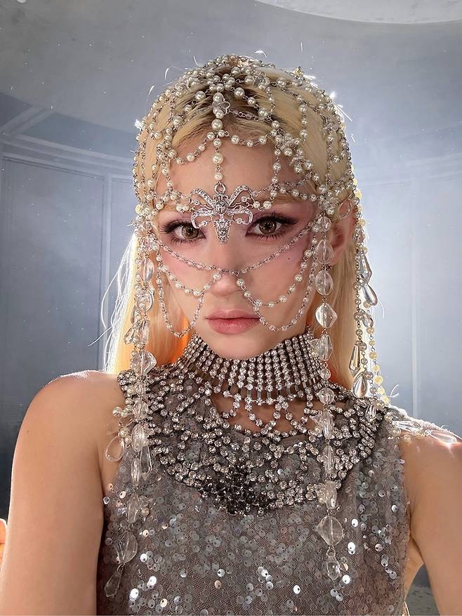사진 | 전소미 SNS