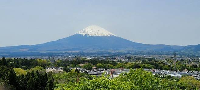 시즈오카현 고텐바시에서 바라본 후지산 전경 ⓒ연합뉴스