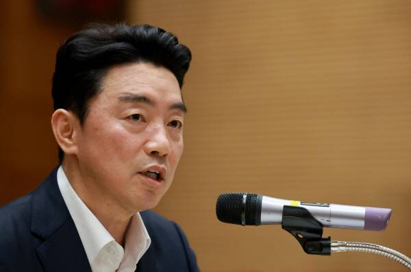 강훈식 대통령비서실장이 19일 서울 용산 대통령실 청사에서 열린 기자간담회에서 발언하고 있다. 연합뉴스