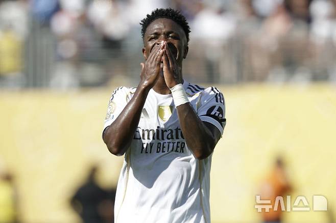 [이스트 루더포드=AP/뉴시스]레알 마드리드 축구스타 비니시우스. 2025.07.05.