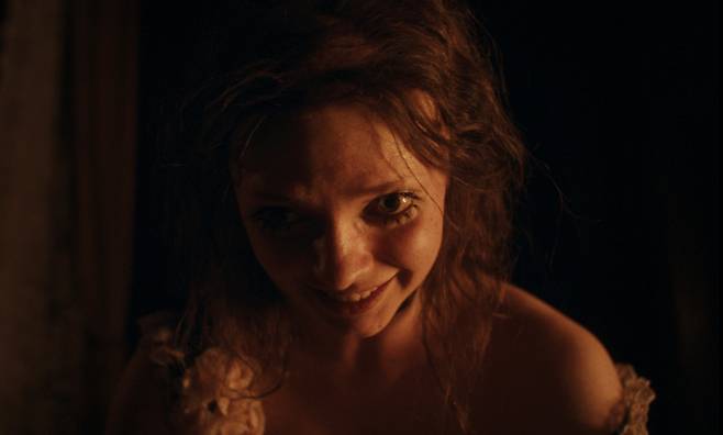 외화 '어글리 시스터' 스틸컷. ㈜플레이그램, 해피송 제공