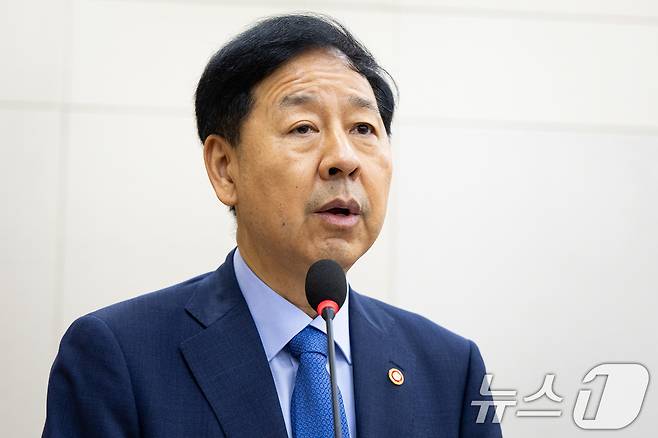 구윤철 경제부총리 겸 기획재정부 장관이 19일 서울 여의도 국회에서 열린 제428회 국회(임시회) 기획재정위원회 제2차 전체회의에 출석해 업무보고를 하고 있다. 2025.8.19/뉴스1 ⓒ News1 유승관 기자