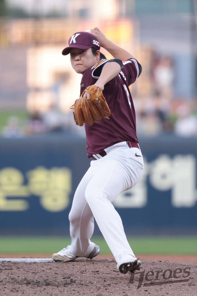 19일 광주 KIA전에 선발 등판한 오른손 투수 박주성. 키움 제공
