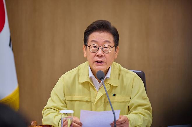 이재명 대통령이 지난 18일 용산 대통령실에서 열린 국무회의를 주재하면서 발언하고 있다. 대통령실 제공