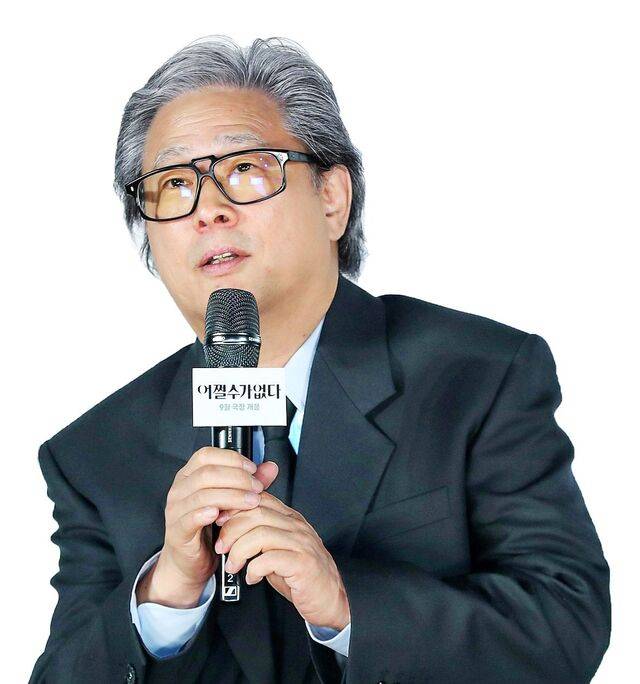 박 감독은 런던 컨템포러리 오케스트라와 협업하는 등 음악에 공을 들였다면서 “조용필, 김창완, 배따라기 등의 가요도 사용됐다. 요즘 젊은이들은 잘 모르는 노래겠지만 들어보면 재미있고 아름답다고 느끼실 것”이라고 귀띔했다. 뉴시스