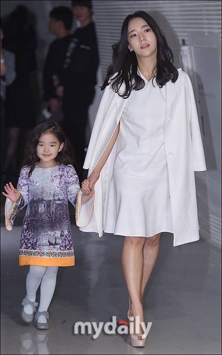 딸 소을, 이윤진 / 마이데일리