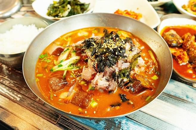 모슬포중앙시장 자리돔물회
