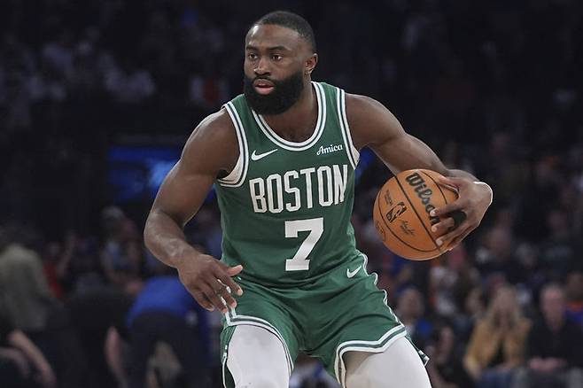 [뉴욕=AP/뉴시스] 미국프로농구(NBA) 보스턴 셀틱스의 제일런 브라운. 2025.05.16.