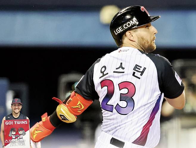 LG 오스틴이 지난 8일 서울 잠실야구장에서 열린 프로야구 한화와의 경기 7회말 1타점 동점타를 치고 있다. 작은 사진은 지난 20일 스포츠경향과 인터뷰를 마친 뒤 포즈를 취한 모습. 잠실 | 김하진 기자·연합뉴스
