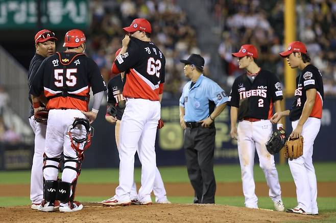 ▲ KIA는 후반기 들어서도 끊임없는 악재에 시달렸고, 이를 이겨내는 모습을 보여주지 못하고 있다 ⓒKIA타이거즈