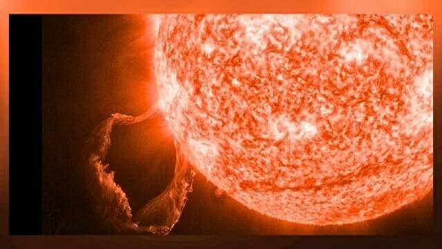 20일 태양 남동쪽 가장자리에서 발생한 첫 번째 홍염 분출 (출처=NOAA GOES SUVI via helioviewer.com, graphic made in Canva Pro by Daisy Dobrijevic)