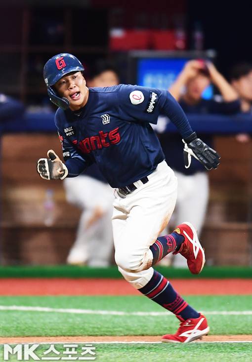 이호준은 23일 창원 NC전에서 적시타를 쳤다. 사진=김재현 기자