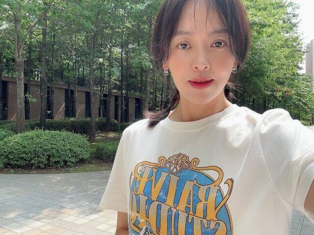 배우 강성연이 '가요광장' DJ 시절을 회상했다./강성연 소셜미디어