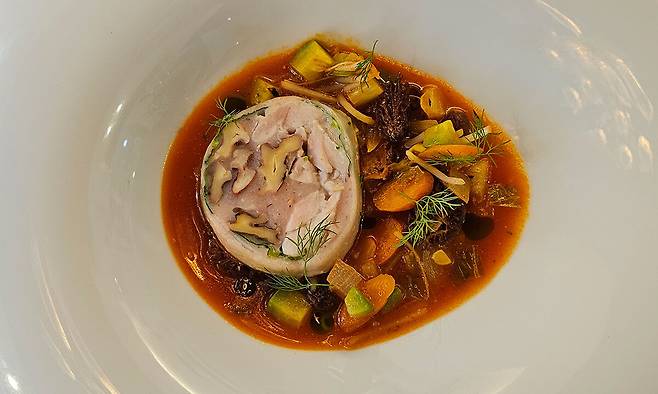 콩나물을 넣은 치킨 미네스트로네 스프