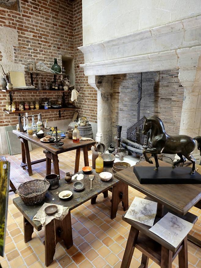 클로뤼세 작업실.