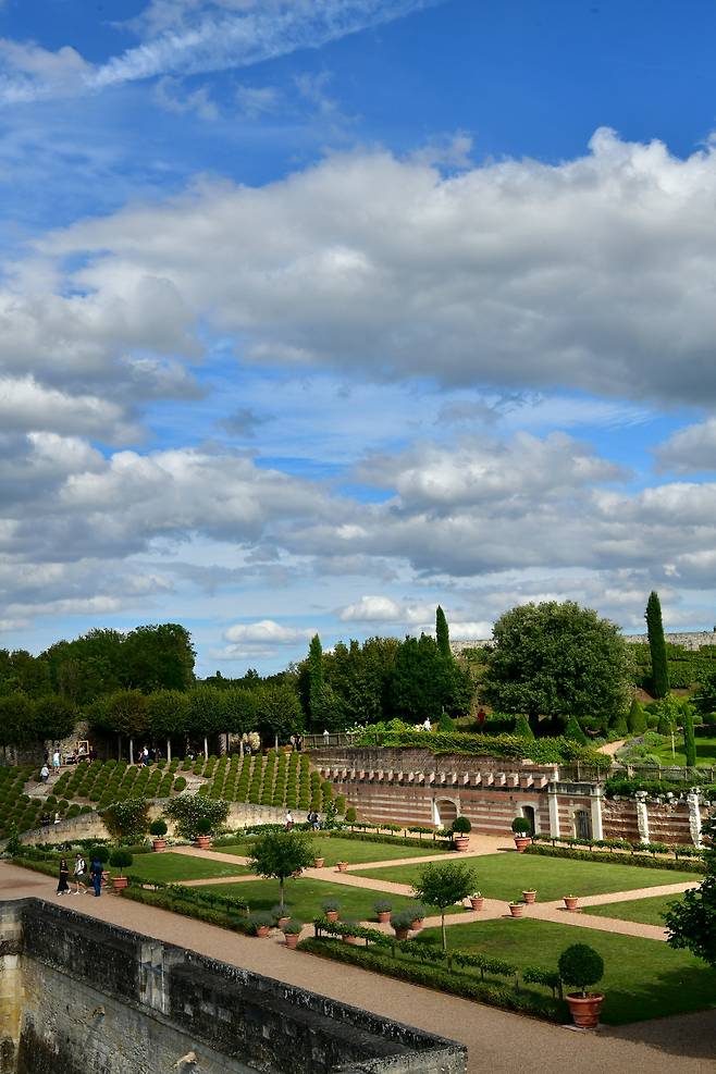 앙부아즈성 나폴리정원.