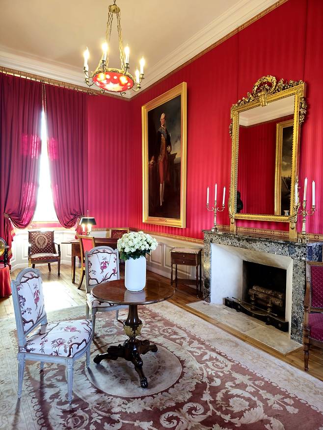 앙부아즈성 오를레앙 왕가 집무실.