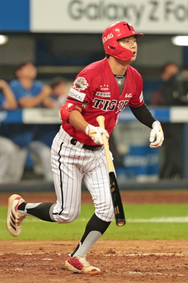 ▲ 21일 광주 키움전 주루사 이후 SNS에서 팬과 언쟁을 벌인 것이 드러나 논란을 일으킨 박정우 ⓒKIA타이거즈