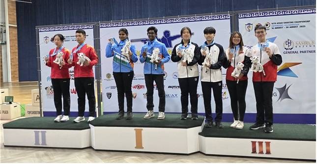 제16회 아시아사격선수권 공기소총 혼성 주니어부에서 동메달을 따낸 김서현과 이현서. 사진 | 대한사격연맹