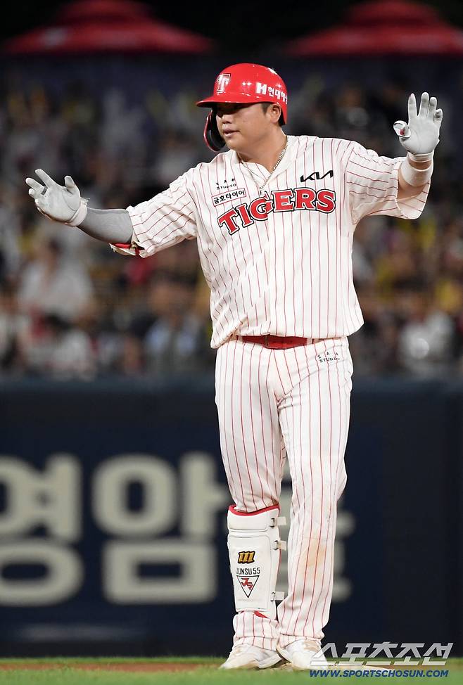1일 광주 기아챔피언스필드에서 열린 KIA 타이거즈와 한화 이글스의 경기. 6회말 1사 2루 KIA 한준수가 적시타를 날린 뒤 환호하고 있다. 광주=박재만 기자 pjm@sportschosun.com/2025.08.01/