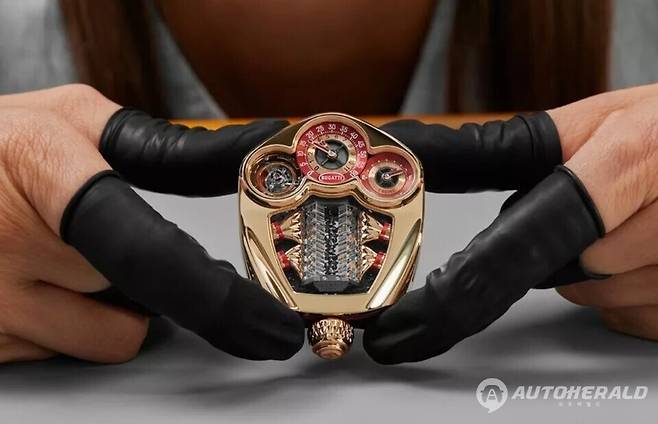 제이곱 앤 코가 부가티 뚜르비옹에서 영감을 받아 제작된 시계 컬렉션을 공개했다(출처: 제이콥 앤 코)