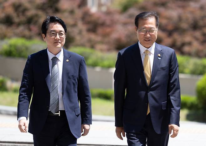 박성재 전 법무부 장관(오른쪽)과 심우정 전 검찰총장. 뉴스1