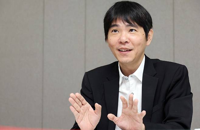 이세돌 9단이 25일 서울 중구 매경미디어센터에서 매일경제와 인터뷰하며 웃고 있다. 한주형 기자