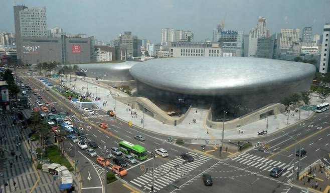 서울 DDP 전경. 서울신문 DB