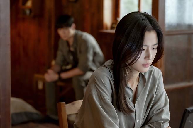‘북극성’ 강동원과 전지현. 사진ㅣ월드디즈니컴퍼니 코리아