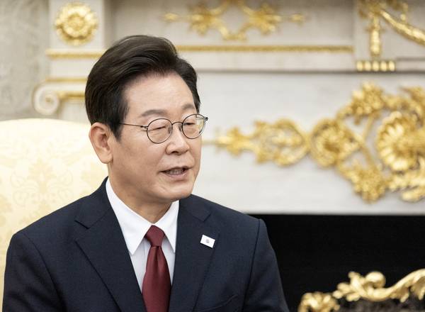 이재명 대통령이 25일(현지시간) 미국 워싱턴DC 백악관에서 도널드 트럼프 미국 대통령과 정상회담을 하고 있다. 2025.8.26 /연합뉴스