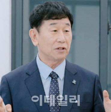이석행 한-우즈백 협력개발센터 대표 사진제공=피플