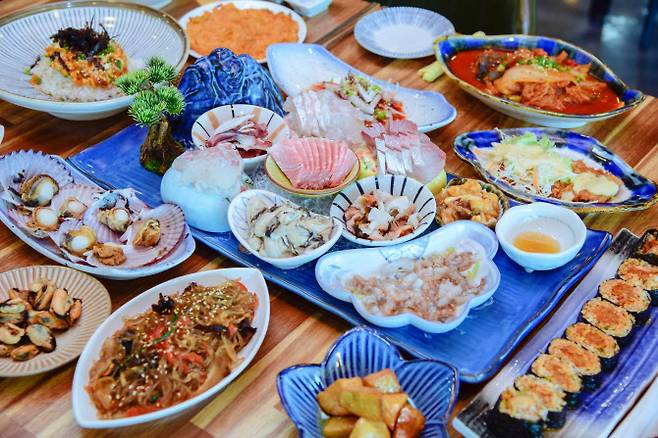 통영의 다찌 상차림 (사진=한국관광공사)