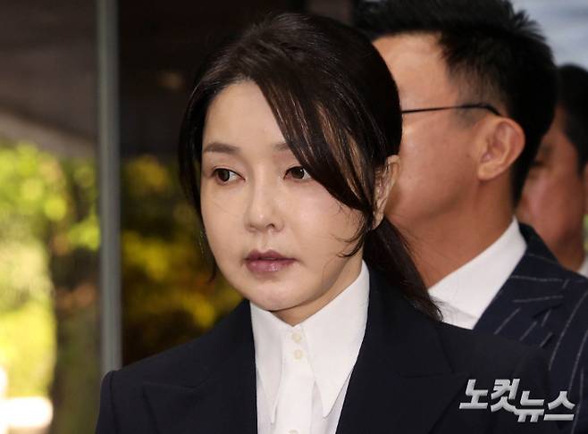 황진환 기자