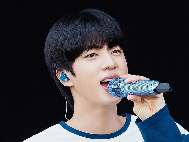 방탄소년단 진, '완성형 유전자 스타' 1위