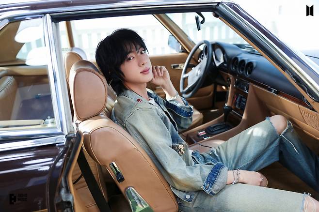 방탄소년단 진, '완성형 유전자 스타' 1위