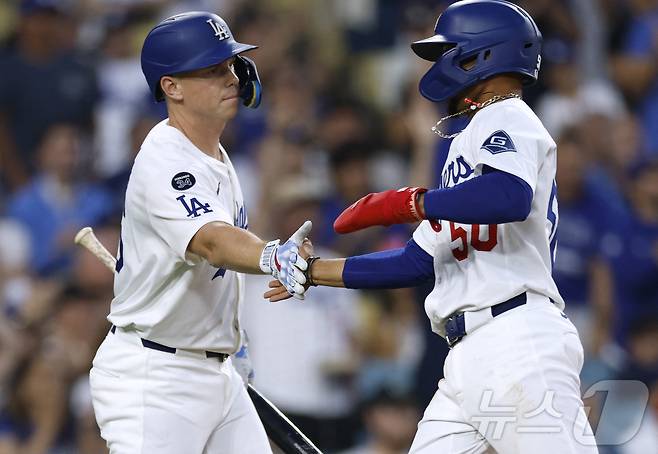 LA 다저스가 27일(한국시간) 열린 2025 메이저리그 신시내티 레즈와 홈 경기에서 6-3으로 이겼다. ⓒ AFP=뉴스1
