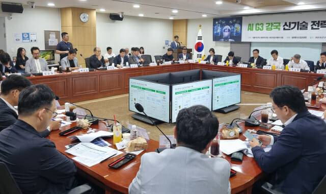 '제11차 AI G3 신기술 전략 조찬 포럼' 토론회 (사진=조이환 기자)