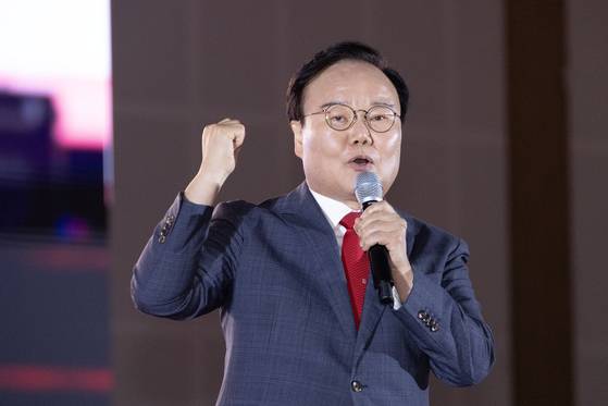 김재원 국민의힘 최고위원이 최고위원 후보 시절인 지난 22일 오후 충청북도 청주시 오스코에서 열린 국민의힘 제6차 전당대회에서 비전 발표를 하고 있다. 전민규 기자.