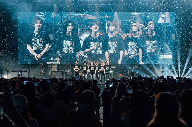 JYP엔터테인먼트, Donald Chan 제공
