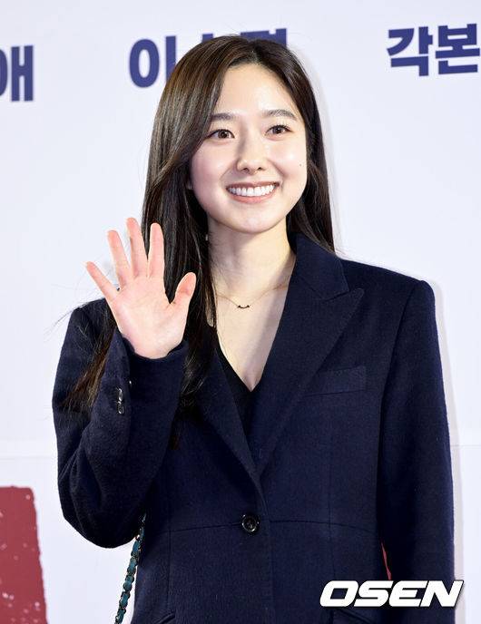 [OSEN=조은정 기자]영화 '데드맨(감독 하준원)’ VIP 시사회 포토월 행사가 6일 오후 서울 메가박스 코엑스에서 열렸다.방송인 이혜성이 포즈를 취하고 있다.  2024.02.06 /cej@osen.co.kr