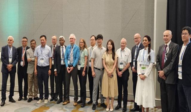 ▲캐나다 토론토에서 열린 ‘SMiRT 28’ 참석자들 기념촬영 ⓒ인천광역시